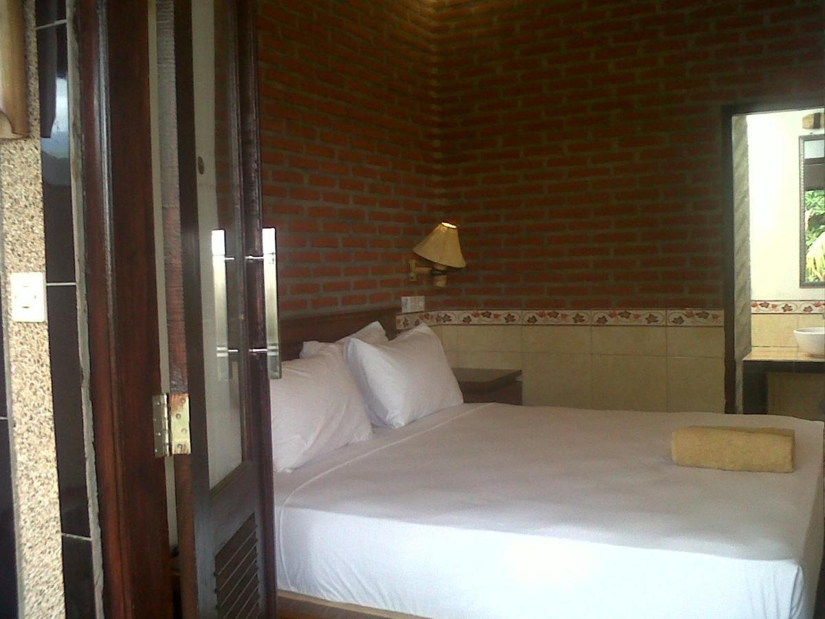 Eliska Sari Bungalows Sumberkima Pemuteran Buitenkant foto