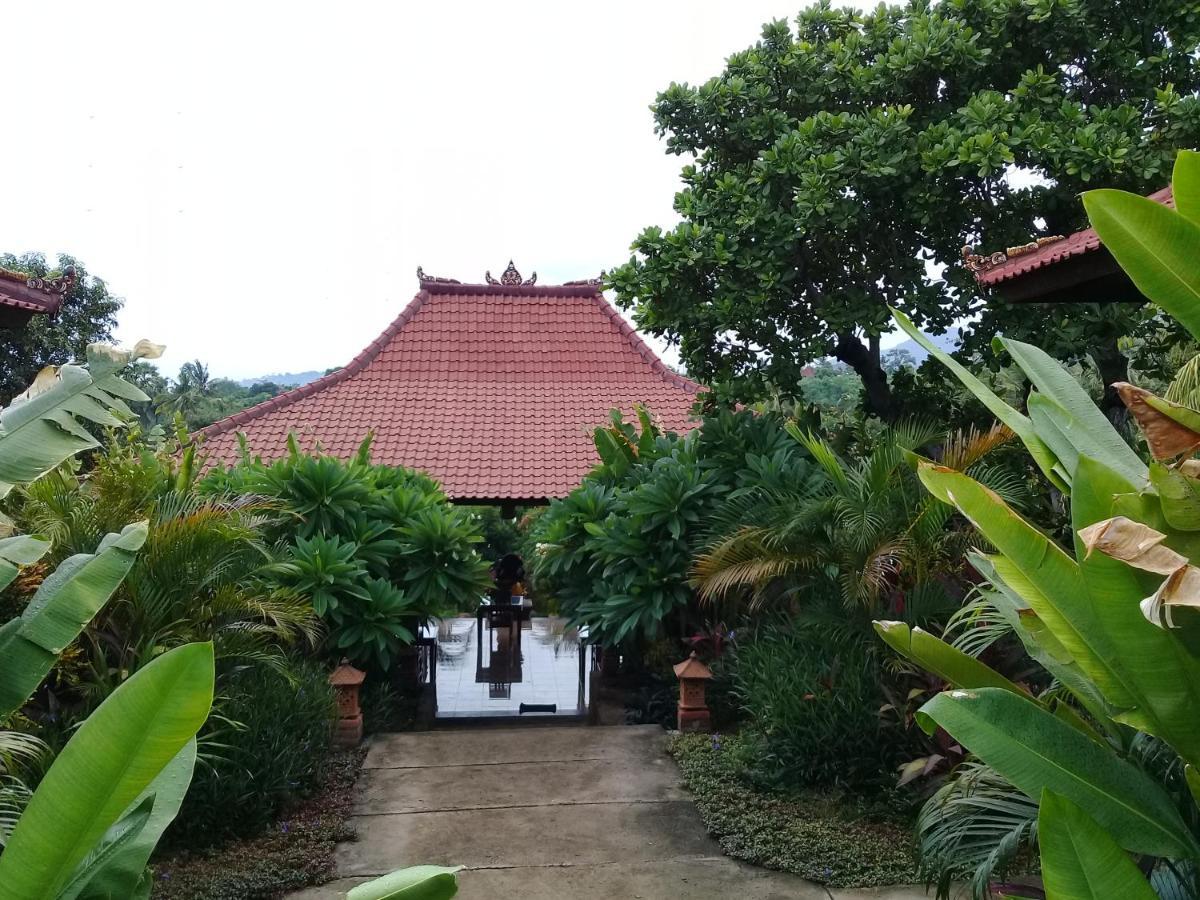Eliska Sari Bungalows Sumberkima Pemuteran Buitenkant foto